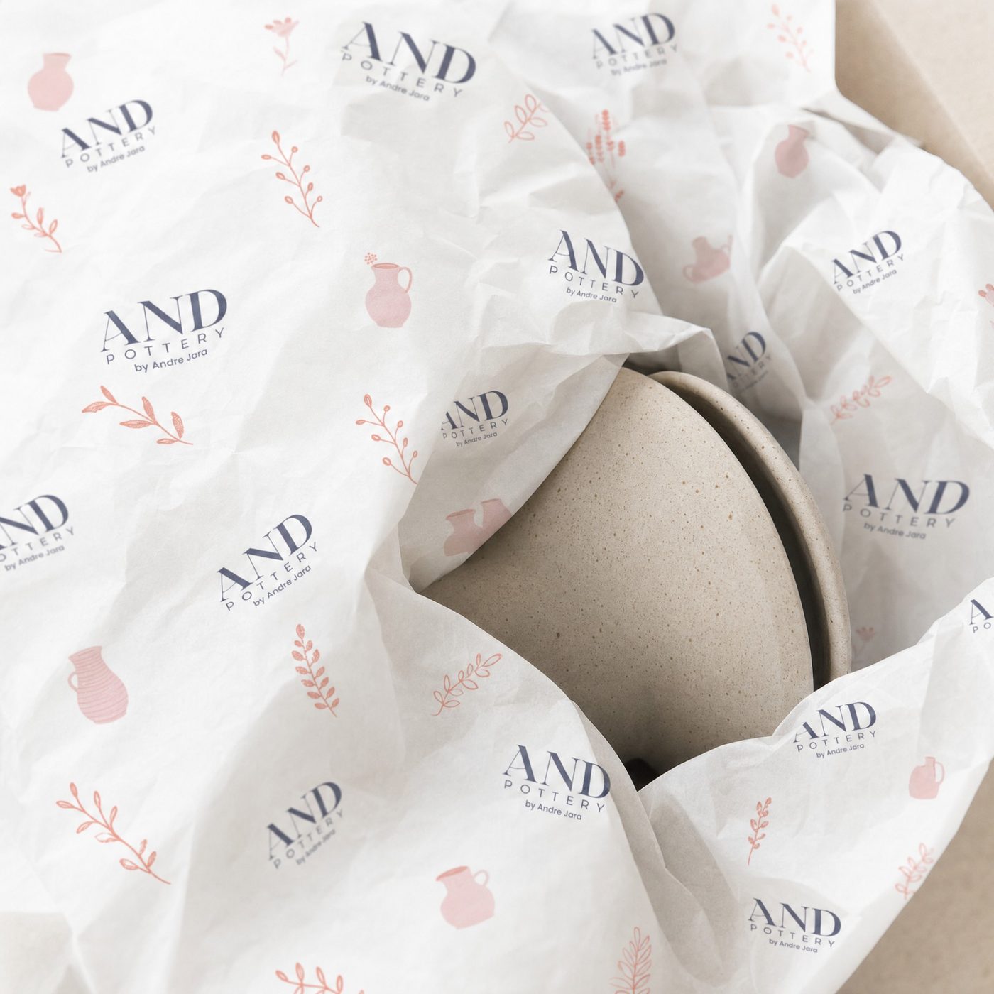 And Pottery · Tissue paper con vasijas rosa